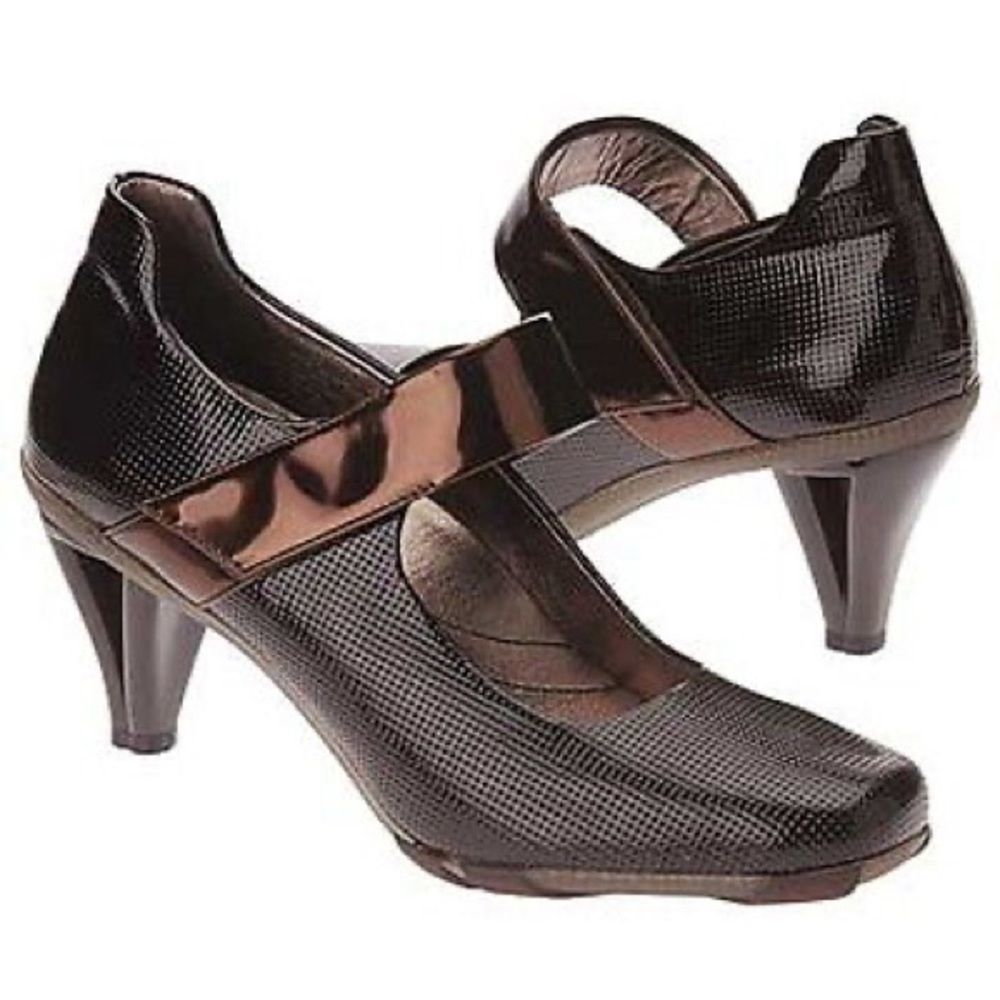 Asgi Marcy Mary-Jane Bronze Patent Pumps size